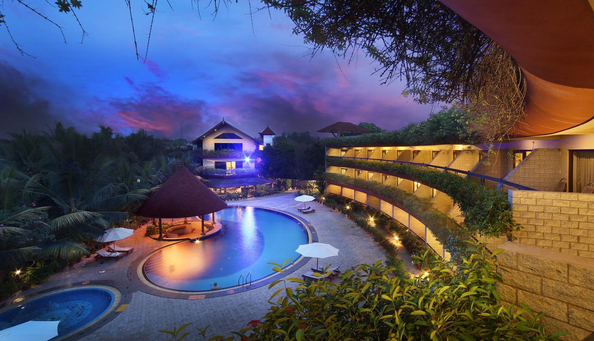 Uday Suites - The Airport Hotel Thiruvananthapuram Esterno foto