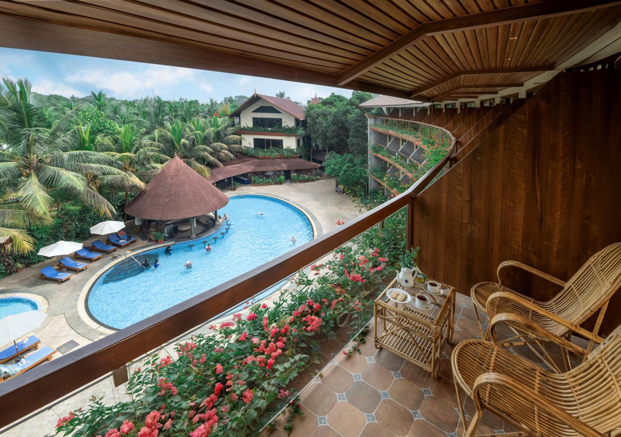 Uday Suites - The Airport Hotel Thiruvananthapuram Esterno foto